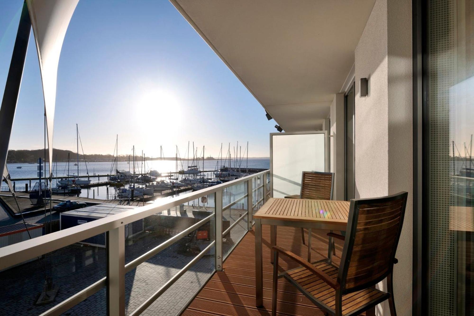 Apartmenthaus Hafenspitze: Yacht Harbor View Apartment Eckernfoerde Exterior photo